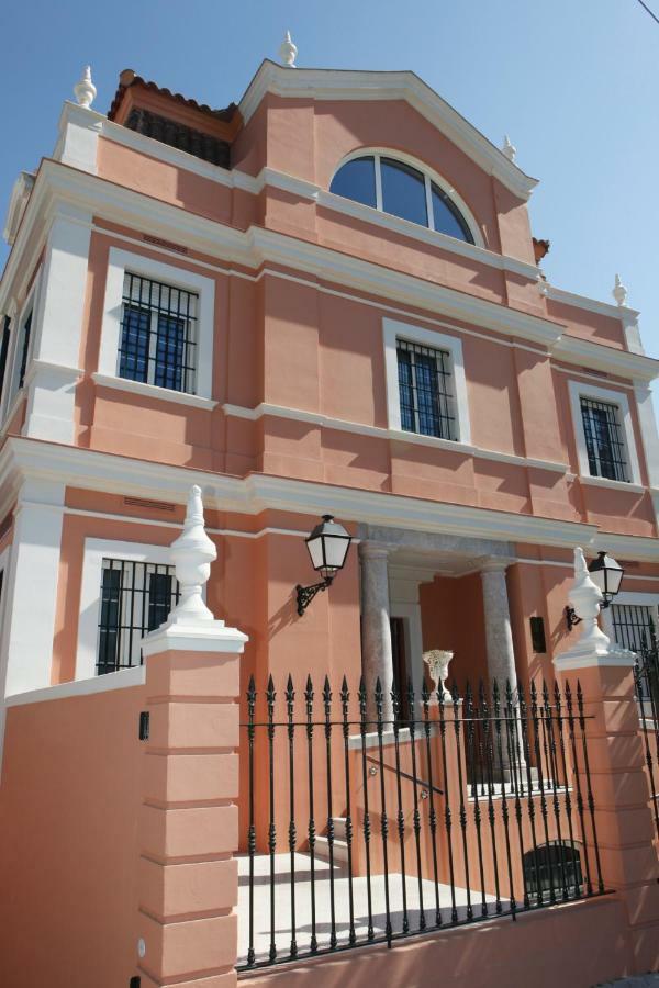 Colegio Mayor Careu - Women Only - University Community Sevilla Buitenkant foto
