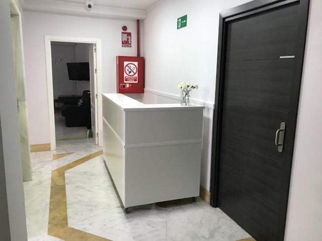 Colegio Mayor Careu - Women Only - University Community Sevilla Buitenkant foto