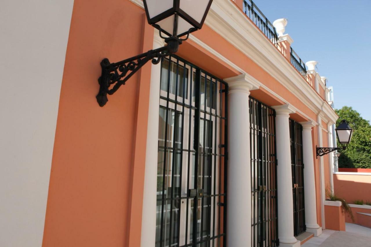 Colegio Mayor Careu - Women Only - University Community Sevilla Buitenkant foto
